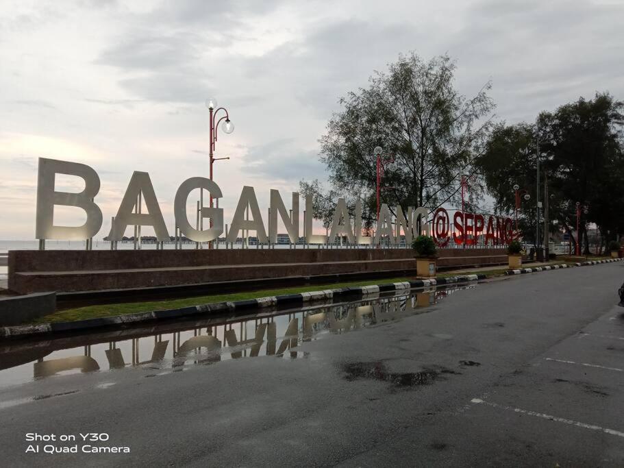 Imani Homestay Beach Gateway Bagan Lalang Kampong Bagan Lalang Exterior photo