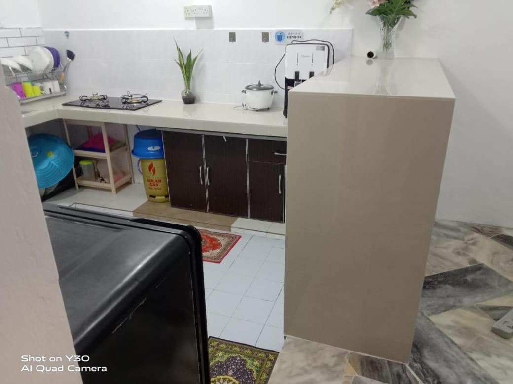 Imani Homestay Beach Gateway Bagan Lalang Kampong Bagan Lalang Exterior photo